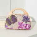 Elegante bolso de noche tejido a mano con asa de madera y bordado floral de lentejuelas - Púrpura