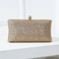 Elegante goldene Abendtasche mit Strasssteinen und Kristallverschluss für Hochzeiten - Gold
