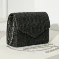 Elegante schwarze gewebte Stroh-Abendtasche mit einem schicken silbernen Kettenriemen - Schwarz
