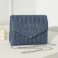 Elegante blau gewebte Umschlag-Umhängetasche mit Silberkette für Abend oder Alltag - Blau