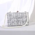 Elegante tweed avondtasje met parelriem voor formele banketten en speciale feesten - Zwart-witte Strepen