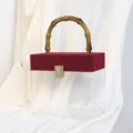 Transparente Acryl-Hochzeitsbox mit weinrotem Samtdeckel und Vintage-Bambusgriff - Rot