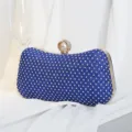 Elegante königsblaue Abendtasche mit Strasssteinen und Perlenverschluss für Hochzeiten - Blau