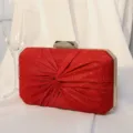 Elegante rote Abendtasche mit handgefertigten Falten für festliche Anlässe - Rot