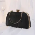 Elegante schwarze Abendtasche mit Plissee Goldgriff und funkelndem Kristallverschluss - Schwarz