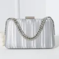 Elegante silberne Glitzer-Clutch mit luxuriöser Strasskette für Abendveranstaltungen - Silber