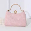 Elegante rosa Abendtasche mit Strass-Gitter, Perlenverschluss und goldenem Griff für Partys - Rosa