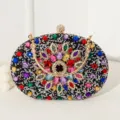 Pochette de soirée luxueuse en strass multicolores avec poignée en chaîne dorée. - Noir Arc-en-ciel