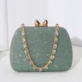 Elegante grüne Glitzer-Abendtasche mit Herzverschluss und diamantbesetzter Kette - Grün
