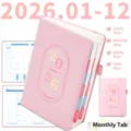 Agenda giornaliera 2026 rosa con schede mensili e layout del piano annuale completo - Modello B / Pagine Interne in Inglese / Rosa