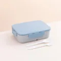 Modern portable plastic bento lunch box set with blue lid including white spoon and fork cutlery - Basic Style / Blue