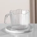 Portabicchiere in plastica trasparente scanalata con manico per bicchieri di carta monouso - 8.5x7x5.7cm / Bianco