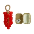 Handgemaakte robijnrode druifzeep tros in een elegante gouden metalen geschenkdoos - Rozen Juweel Druiven Zeep (SKU00002402)