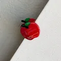 Petite pince à cheveux en forme de pomme rouge brillante avec une feuille verte - Pomme Rouge