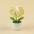 Fijn handgemaakt gehaakt bloempotje met gele en witte bloembladen in witte pot - Gradiënt Geel