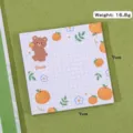 Simpatici post-it a quadretti con orsetto arancione per studenti, blocco note creativo 7x7 cm - Orso Arancia / 50 Fogli