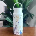Large white 304 stainless steel vacuum insulated water bottle with elegant floral print - Colorful Flower Bunch (Graph 8)