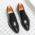 Clásicos zapatos de vestir para hombre en cuero negro grabado cocodrilo para negocios - 38 / Negro