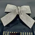Pince à cheveux nœud papillon en strass étincelants, accessoire de mode élégant pour femmes. - Style Nœud Large à Queue d'Hirondelle Plate