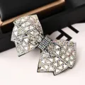 Glitzernde Strass Schleife Haarklammer, elegante Kristall Haarspange für Damen Accessoire. - Schmetterling Dreieckglas Weiß und AB