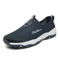 Heren mesh casual wandelschoenen ademende outdoor sneakers slip on sportschoenen - 39 / Blauw