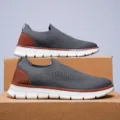 Heren ademende fly-knit slip-on casual schoenen grijs met bruine hielpatch comfortabel - 39 / Grijs