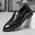 Herren schwarze Lackleder Anzuege Schuhe Business Hochzeit Oxford mit Metallschnalle - 38 / Schwarz Grün