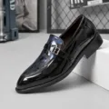 Scarpe eleganti uomo in pelle verniciata nera affari formali scarpe da sposa con fibbia. - Blu nero
