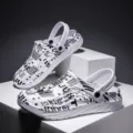 Unisex paar tuinclogs zomer buiten strand sandalen witte grafische print schoenen - 36 / Wit