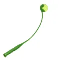 Lanceur de balle vert pour chien avec tennis pour entraînement extérieur et jeu interactif. - Lanceur de balle vert et balle de tennis