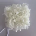 Esponja de ducha de malla blanca con cordón, esponja exfoliante suave para el baño diario corporal. - Blanco