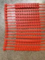 Chaines à neige antidérapantes en plastique rouge pour pneus, sangle d'urgence SUV. - Chaîne Antidérapante de Voiture (Nouveau Matériau Grade A)