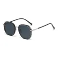 Modische polygonale Sonnenbrille für Damen, schwarz-silberner UV-Schutz für Outdoor-Styles. - Silberner Rahmen Schwarzer Ring Schwarzgraue Gläser C2