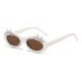 Weiße ovale Sonnenbrille mit Strass und Schleife, modische Damen Sonnenbrille stilvoll. - Cremeweiß Rahmen Braun Gläser C3