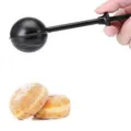 Espolvoreador de polvo retráctil, colador de harina esférico negro detalle de cocina. - Medio perforado / Negro