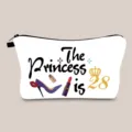 Tragbare weiße Geburtstag Kosmetiktasche mit The Princess is 28 Aufdruck und Motiven - 28. Geburtstag Stil (hzb1517)