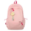 Vue détaillée d'un sac à dos d'écolier minimaliste en nylon rose avec un charmant canard jaune - Sac à dos (Rose) / Rose