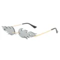 Gafas de sol sin montura con forma de llama, montura dorada y lentes de color gris. - Montura Dorada Plata Mercurio C2
