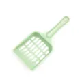 Green plastic cat litter scoop with long handle and fine holes for easy pet cleaning daily use. - 20x9cm / Green