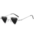 Steampunk Metall Sonnenbrille mit einzigartigen Dreieck Glaesern und coolem Punk Stil. - Silberner Rahmen Graue Gläser C8