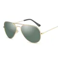 Klassische goldene Metall-Piloten-Sonnenbrille mit grünen polarisierten Gläsern. - Goldrahmen G15 dunkelgrüne Gläser C10