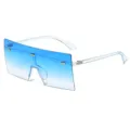 Occhiali da sole oversize sfumati blu con montatura piatta e borchie metalliche. - Blu Trasparente Sfumato Blu C7