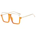 Lunettes de soleil carrées surdimensionnées avec monture orange et branches dorées. - Monture Orange Or Verre Transparent C7