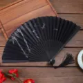 Abanico plegable de seda negra con diseño de bambú y libélula para Hanfu y danza tradicional. - Estilo A10