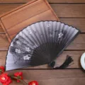Abanico plegable chino vintage de seda con flor de loto y libélula para regalo baile - Estilo A17