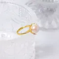 Eleganter Naturperlen Blumen verstellbarer Ring in Goldoptik, französischer Schmuck. - Spitzenrand Sterlingsilber Stil