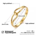Detalle de brazalete de acero inoxidable dorado, diseño geométrico pulido espejo, impermeable. - Brazalete calado trenzado con cierre