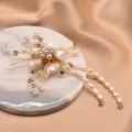 Spilla di fiori di perla d'acqua dolce barocca fatta a mano, elegante gioiello vintage. - Spilla a fiore di alta qualità