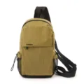 Bolso de pecho cruzado de nylon a cuadros minimalista para viajes y uso diario, detalle. - Caqui