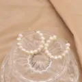Natürliche Süßwasserperlen Creolen Vintage Design minimalistischer Goldschmuck eleganter Stil - Perlen-Creolen